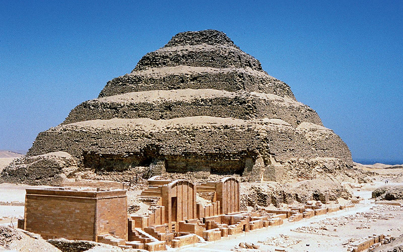 Budget day tour Giza pyramids, Saqqara and Memphis